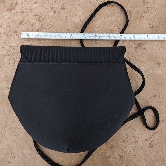 🔥HP🔥VTG Givenchy black silk/satin bag/w Swarovski crystals. - Picture 3 of 6